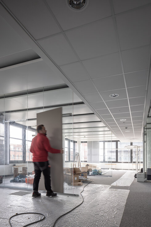 © © www.Lindner-Group.com © © www.Lindner-Group.com