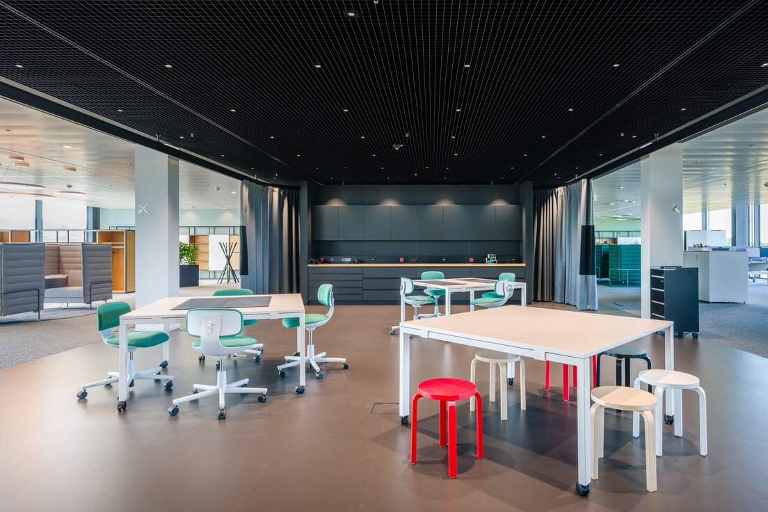 © © Bernhard Kahrmann © © Bernhard Kahrmann