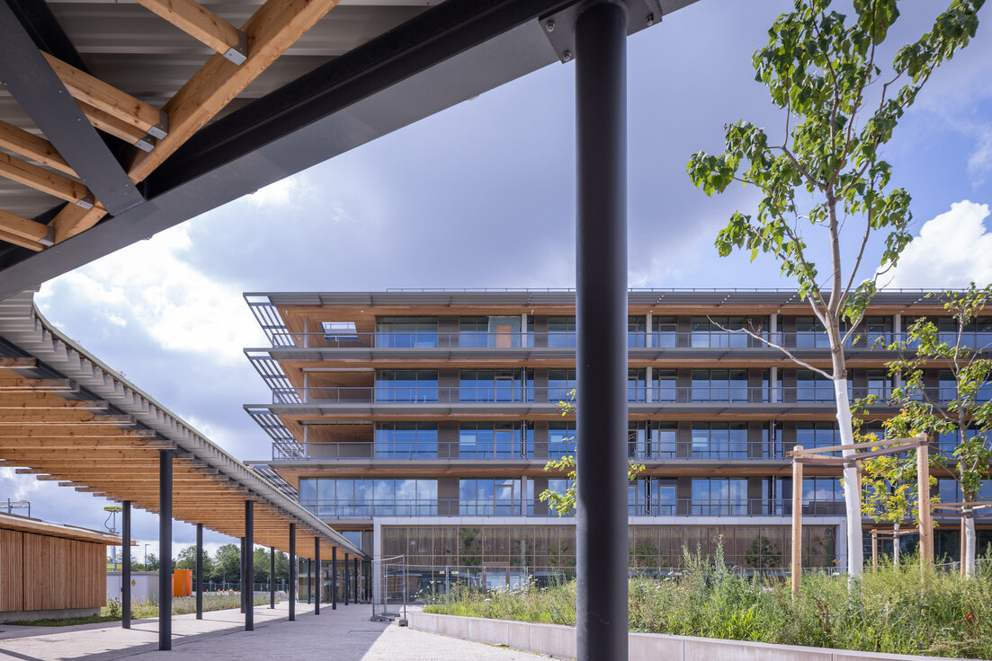 © © www.Lindner-Group.com © © www.Lindner-Group.com