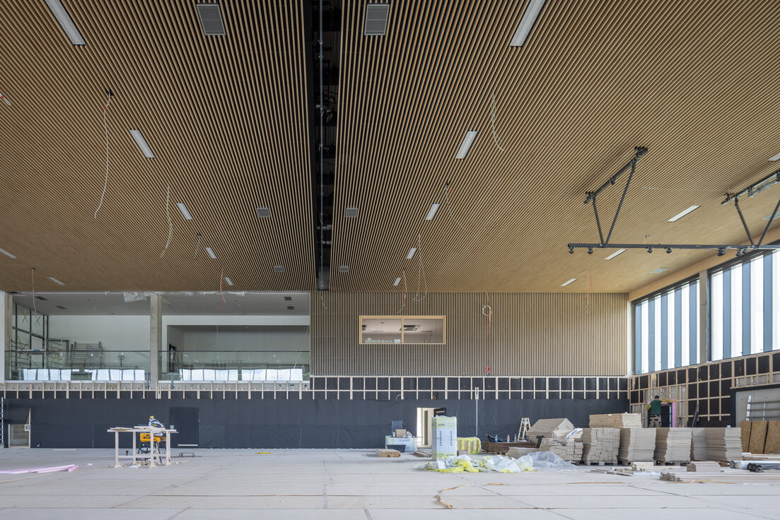 © © www.Lindner-Group.com © © www.Lindner-Group.com