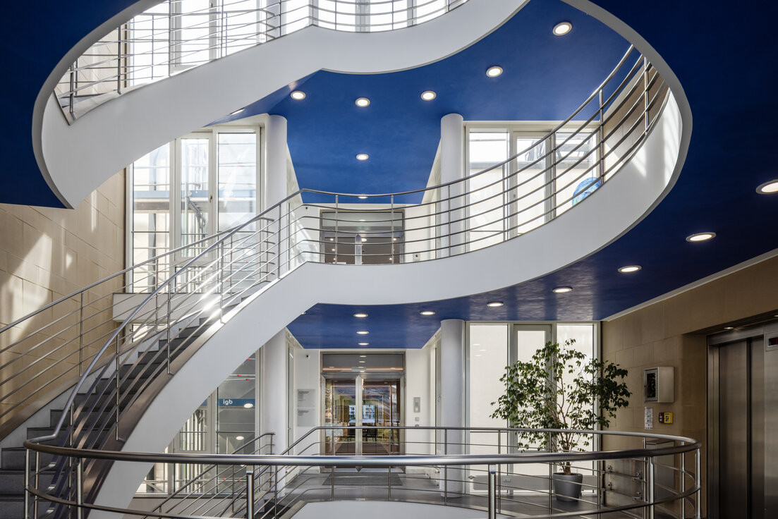 © © www.Lindner-Group.com © © www.Lindner-Group.com