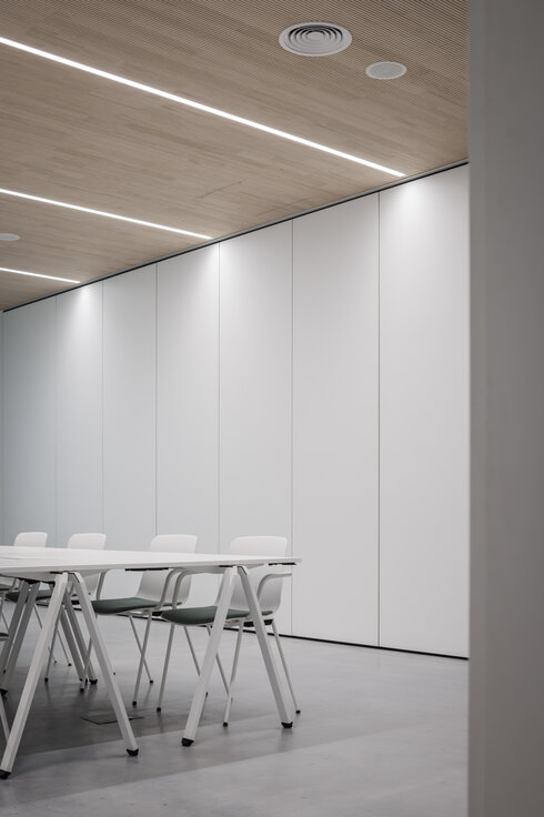 © © www.Lindner-Group.com © © www.Lindner-Group.com