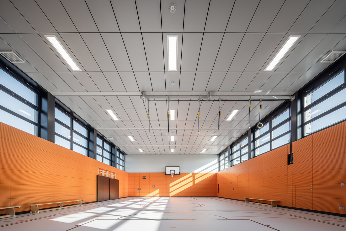 © © www.Lindner-Group.com © © www.Lindner-Group.com