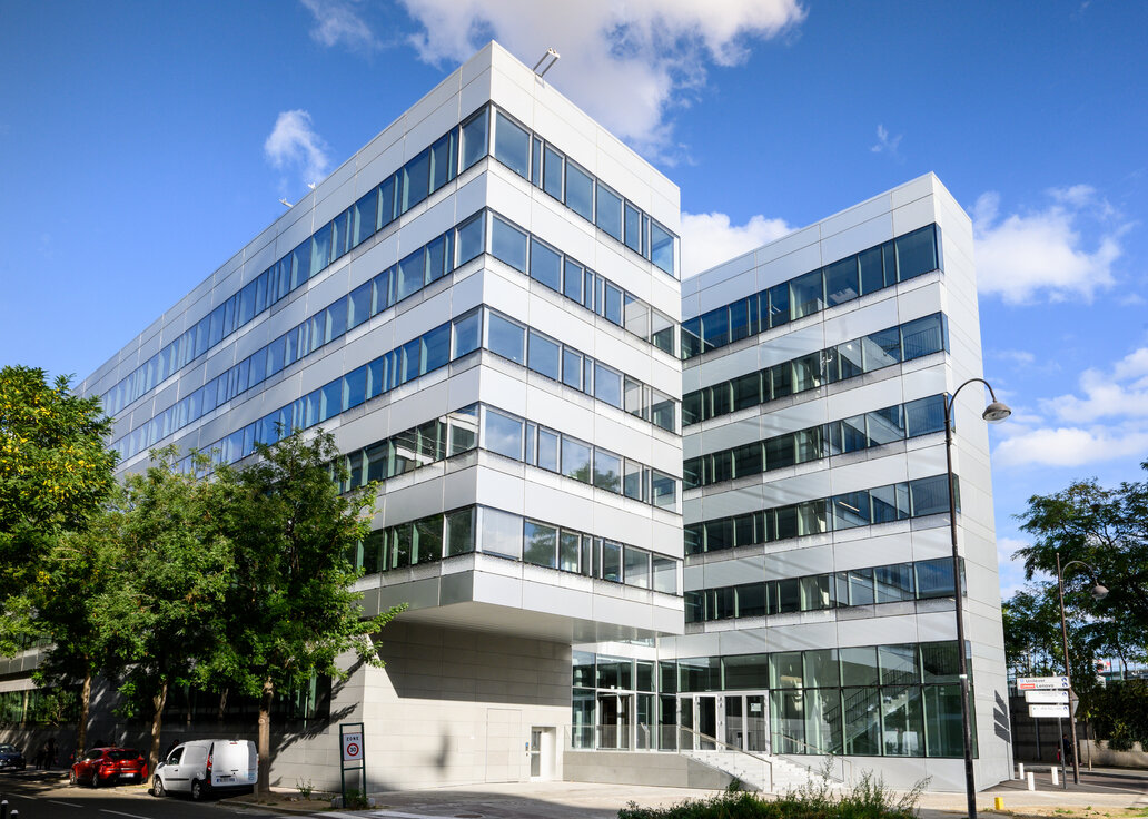 © © www.Lindner-Group.com © © www.Lindner-Group.com