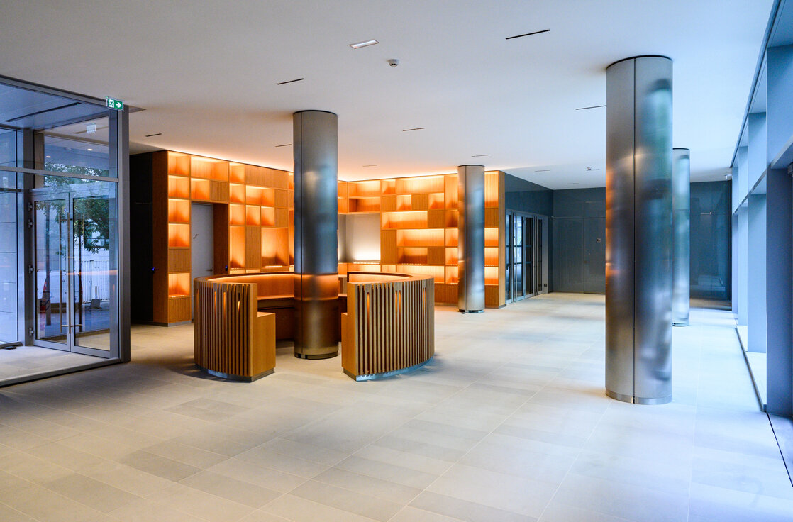 © © www.Lindner-Group.com © © www.Lindner-Group.com