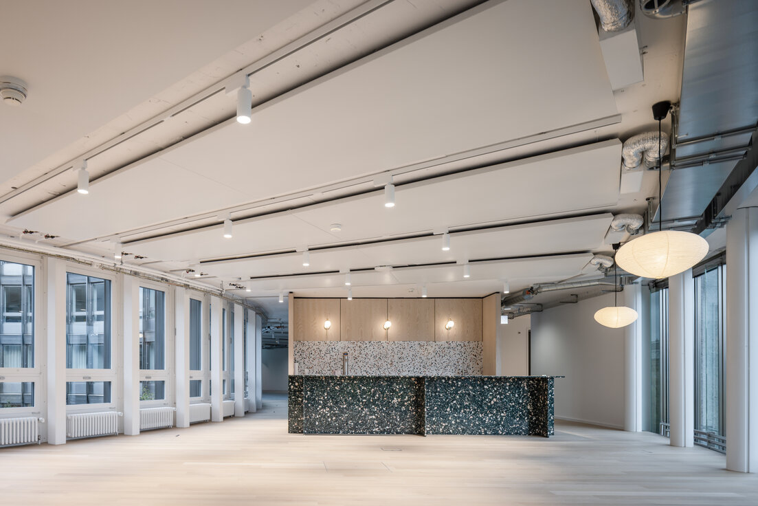 © © www.Lindner-Group.com © © www.Lindner-Group.com