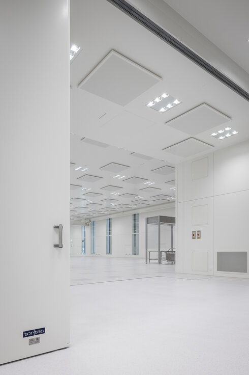 © © www.Lindner-Group.com © © www.Lindner-Group.com