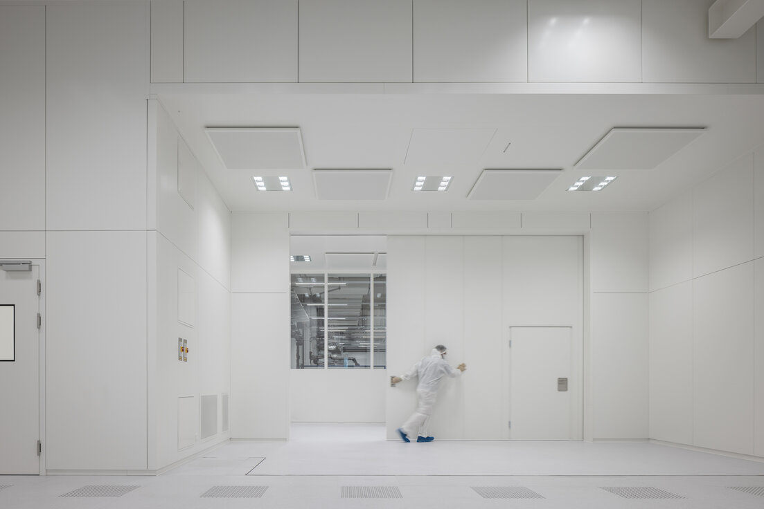 © © www.Lindner-Group.com © © www.Lindner-Group.com