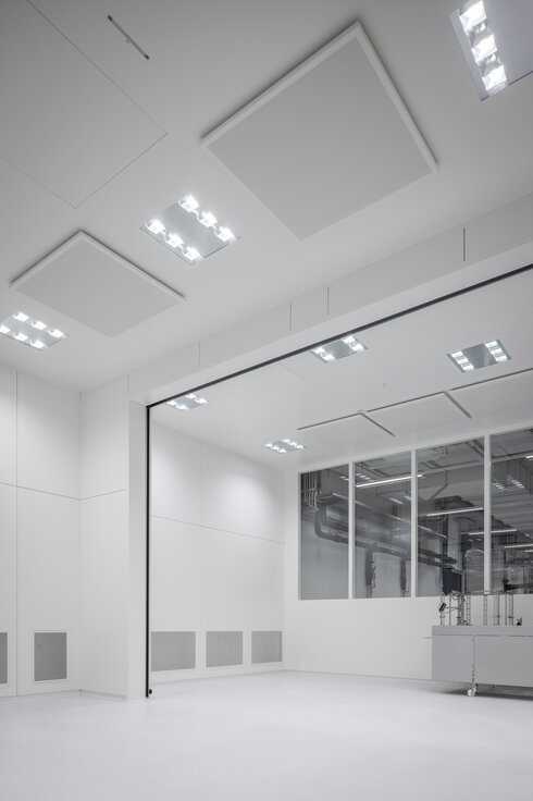 © © www.Lindner-Group.com © © www.Lindner-Group.com