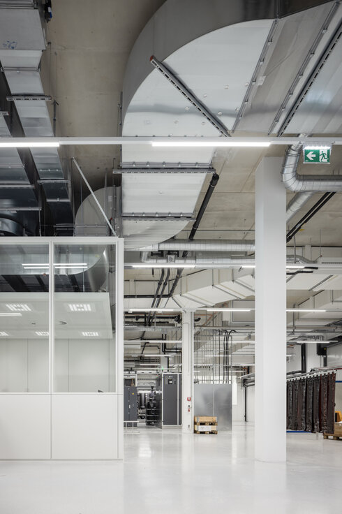 © © www.Lindner-Group.com © © www.Lindner-Group.com