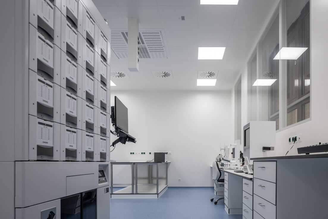 © © www.Lindner-Group.com © © www.Lindner-Group.com