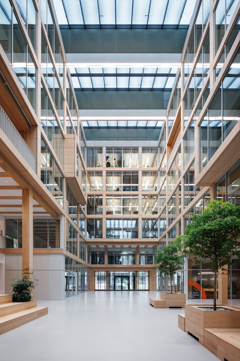 © © Nikolay Kazakov © © Nikolay Kazakov