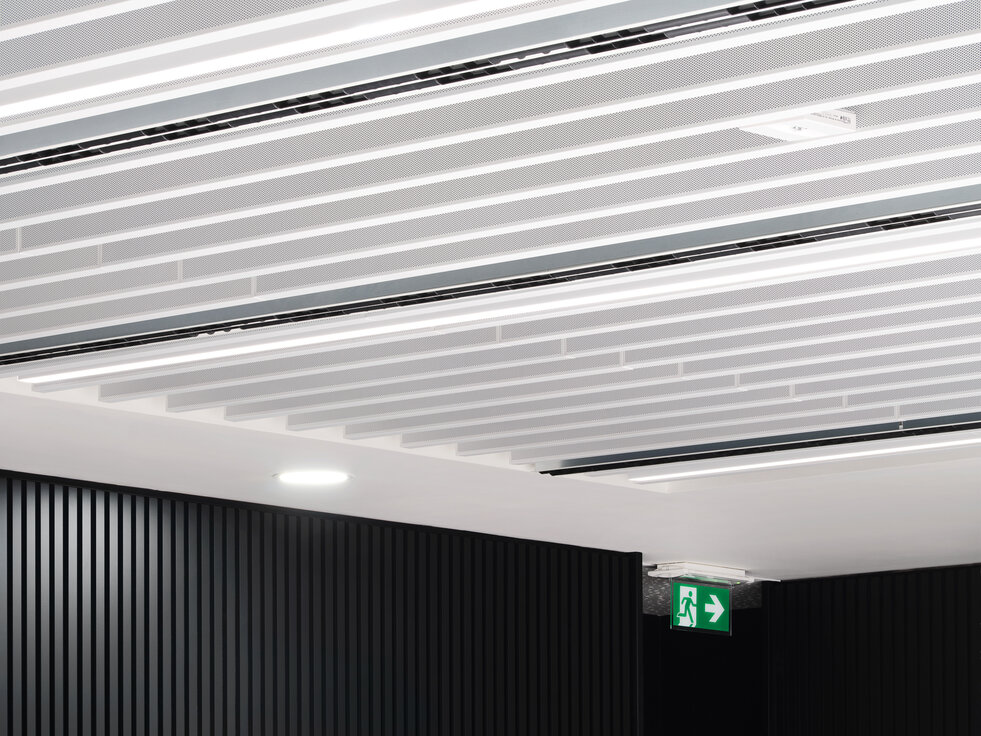 © © www.Lindner-Group.com © © www.Lindner-Group.com