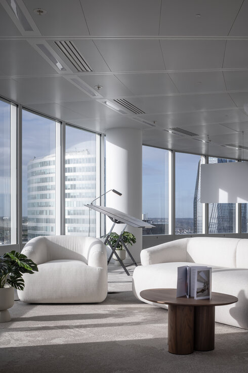 © © www.Lindner-Group.com © © www.Lindner-Group.com